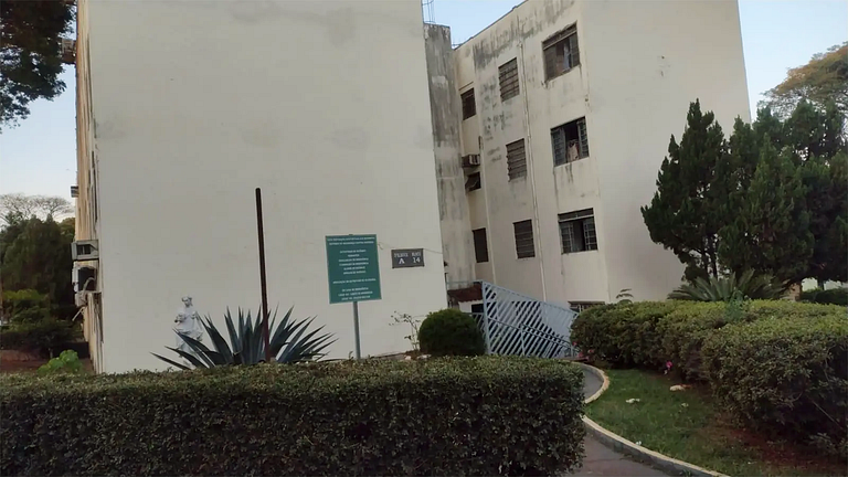 Apartamento 2 quartos com Wi-Fi e Garagem Grátis