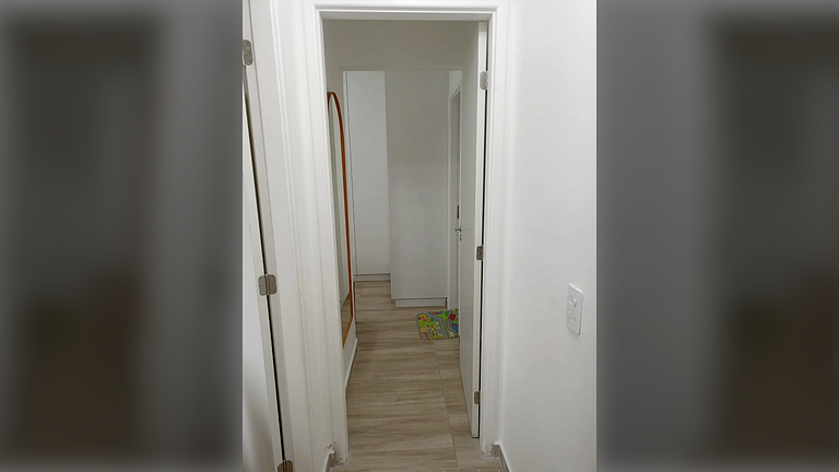 Apto 2 quartos (1 suíte) condomínio com Piscina