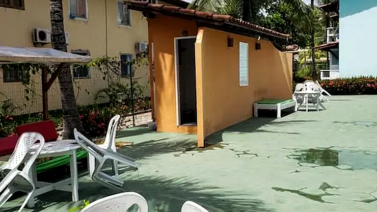 Apartamento 2 Quartos com Piscina e Churrasqueira