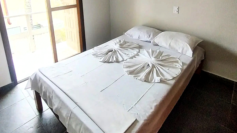 Apartamento 2 Quartos com Piscina e Churrasqueira