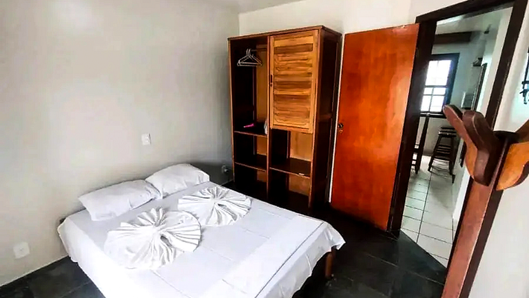 Apartamento 2 Quartos com Piscina e Churrasqueira