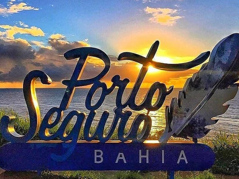 Apartamento 2 Quartos com Piscina e Churrasqueira