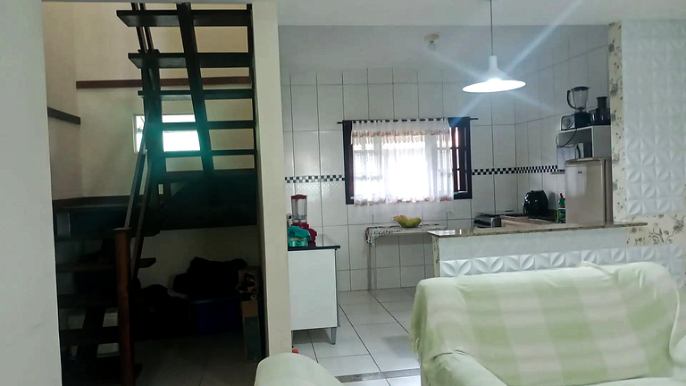 Casa 3 Suítes Perto da Praia com churrasqueira