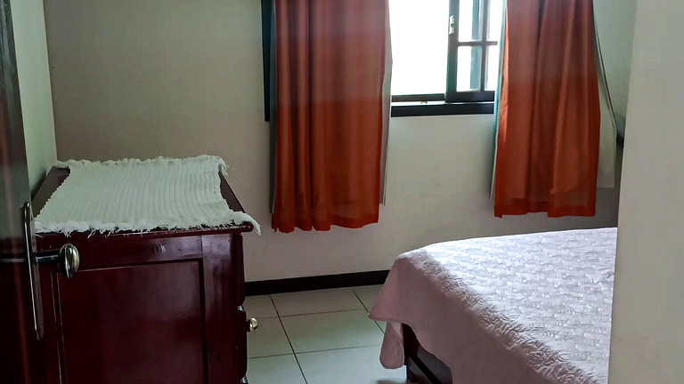 Casa 3 Suítes Perto da Praia com churrasqueira