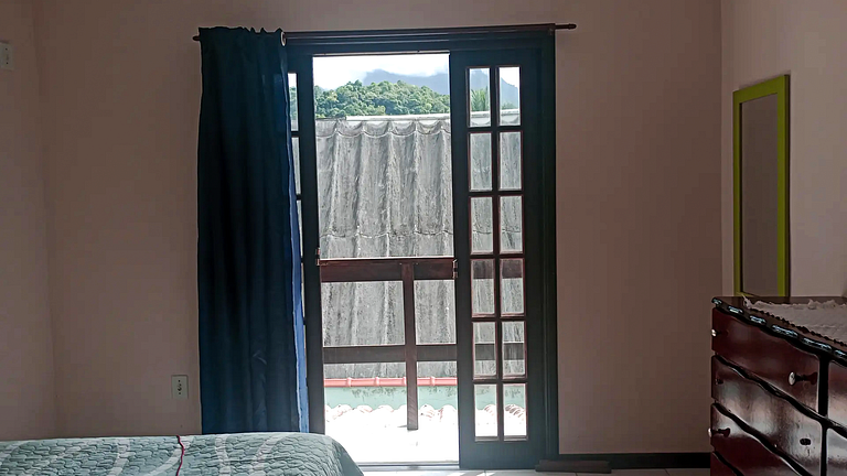 Casa 3 Suítes Perto da Praia com churrasqueira