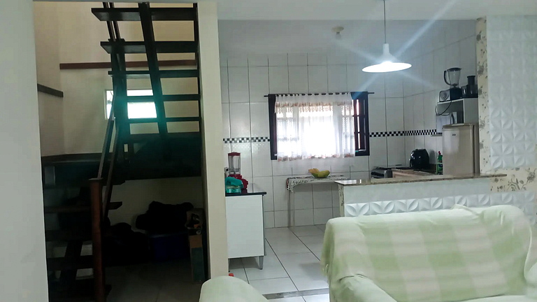 Casa 3 Suítes Perto da Praia com churrasqueira