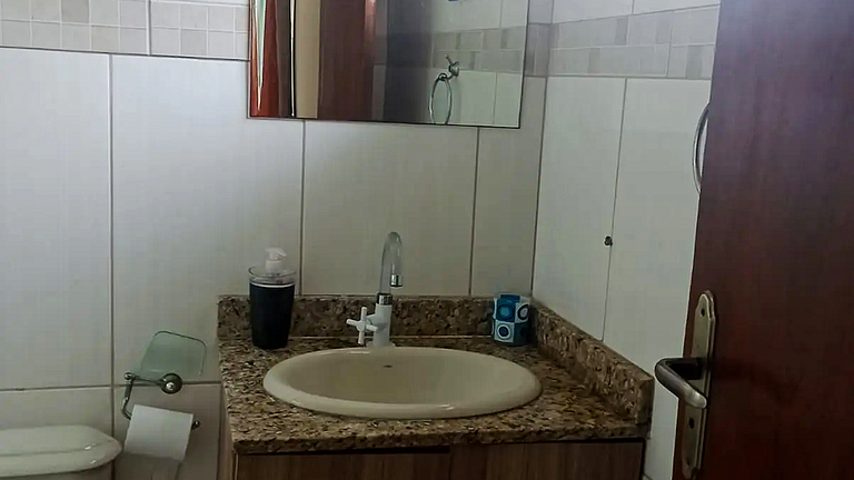 Casa 3 Suítes Perto da Praia com churrasqueira