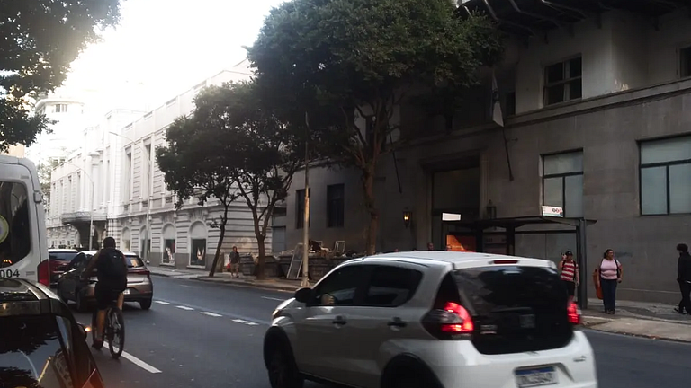Apto 1Q no Melhor Ponto de Copacabana (Posto 4)