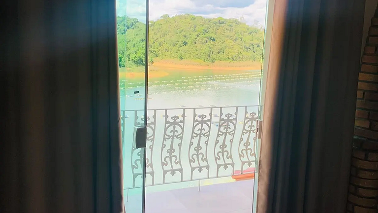 Paraibuna Excelente casa Piscina e Churrasqueira