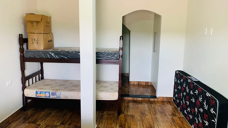 Paraibuna Excelente casa Piscina e Churrasqueira