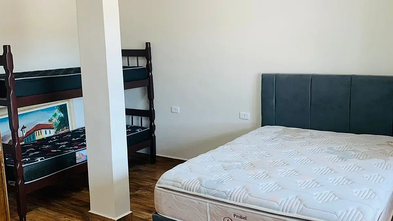 Paraibuna Excelente casa Piscina e Churrasqueira