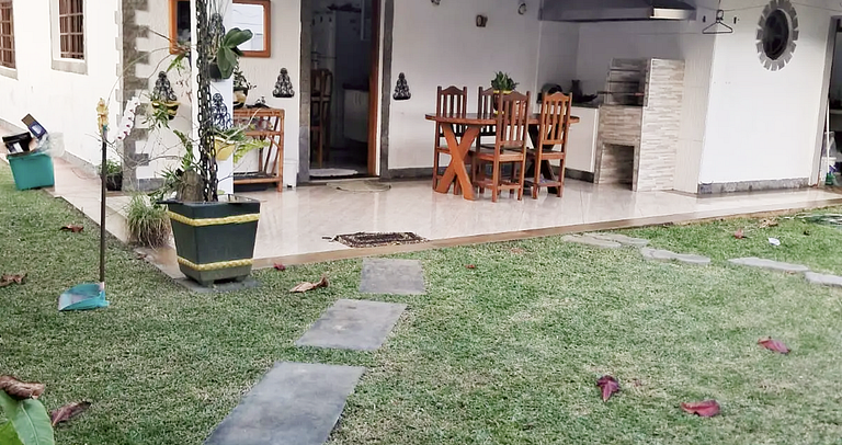 Casa Pet Friendly com Churrasqueira e Lareira