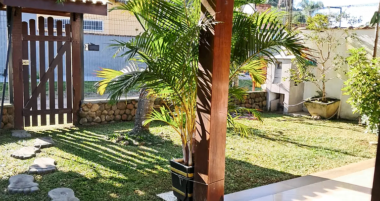Casa Pet Friendly com Churrasqueira e Lareira