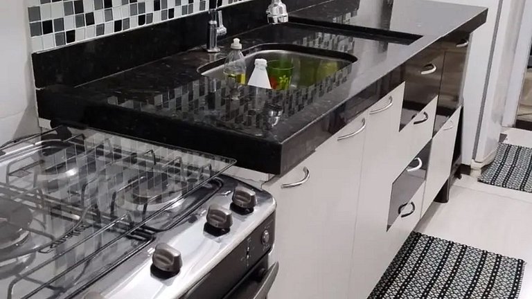 Apt Térreo com Quintal, Garagem e Churrasqueira