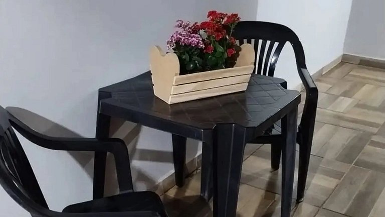 Apt Térreo com Quintal, Garagem e Churrasqueira