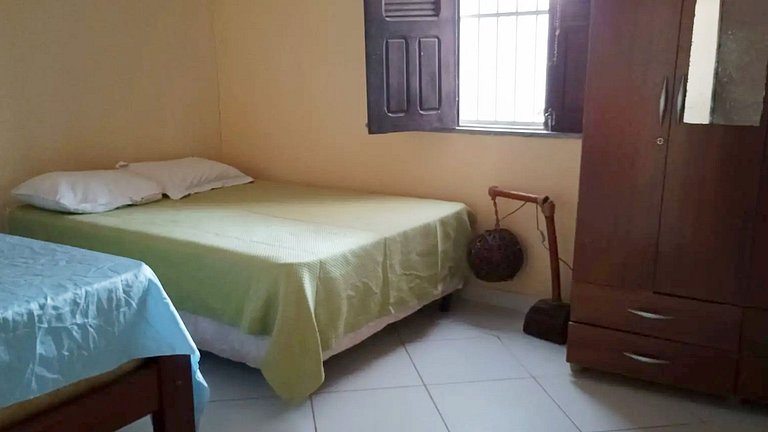 Casa com 5 suítes e Churrasqueira para 12 pessoas
