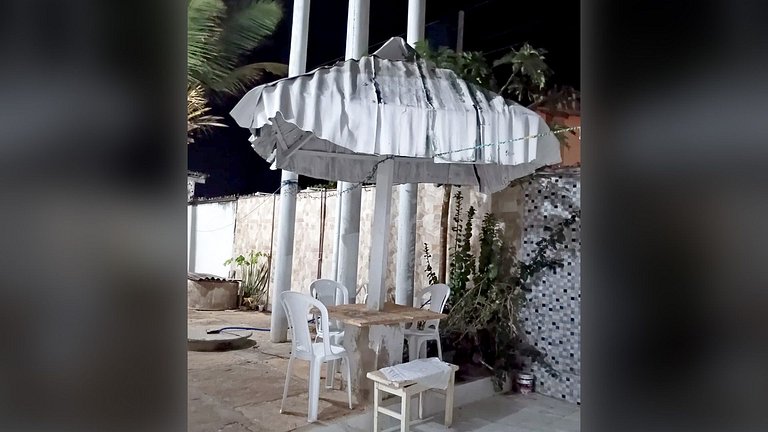 Casa com 5 suítes e Churrasqueira para 12 pessoas