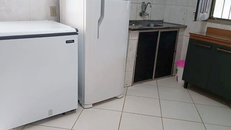 Casa com 5 suítes e Churrasqueira para 12 pessoas