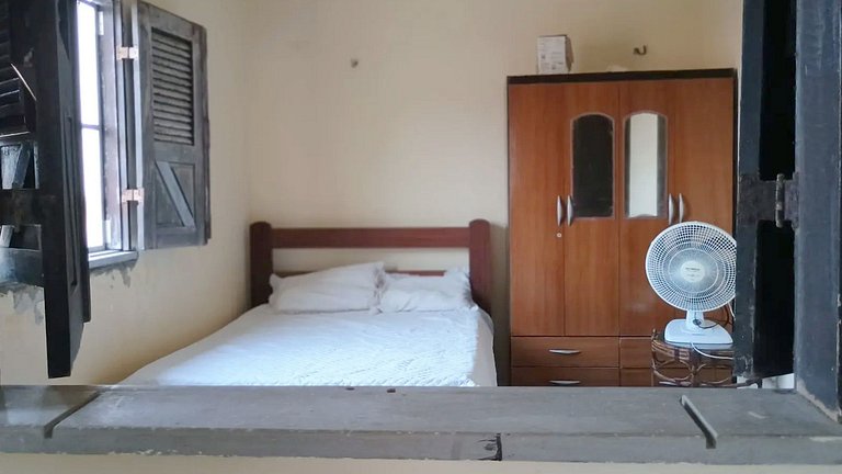 Casa com 5 suítes e Churrasqueira para 12 pessoas