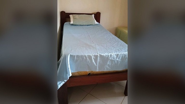 Casa com 5 suítes e Churrasqueira para 12 pessoas