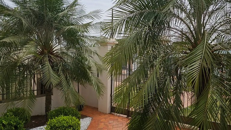 Relaxe: Casa com Sala de Massagem e Churrasqueira