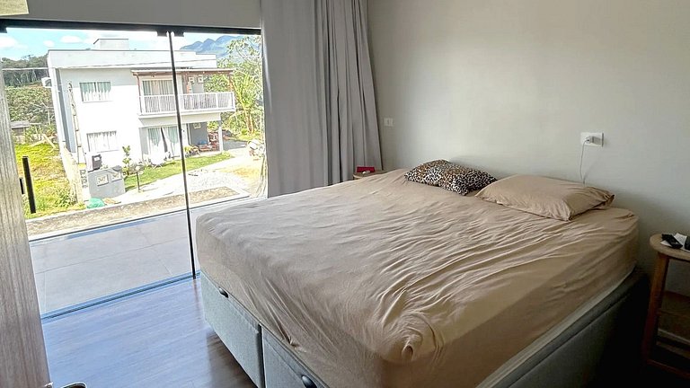 Luxo em Jaraguá do Sul: Espaço Gourmet e Piscina