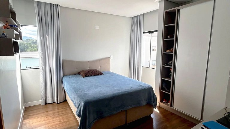 Luxo em Jaraguá do Sul: Espaço Gourmet e Piscina