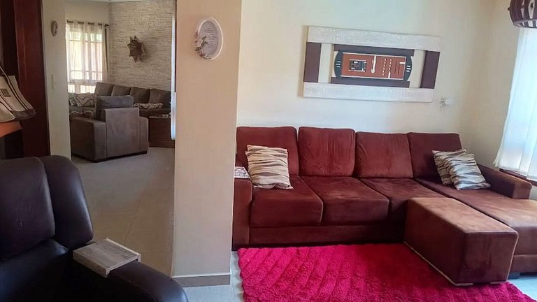 Paraty Bela casa : Piscina e Churrasqueira