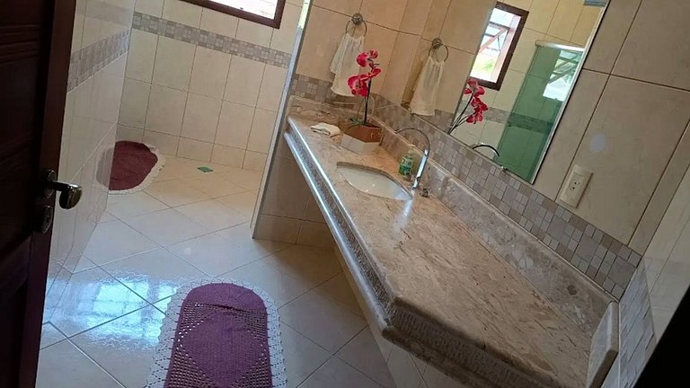 Paraty Bela casa : Piscina e Churrasqueira