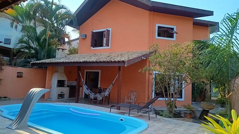 Paraty Bela casa : Piscina e Churrasqueira