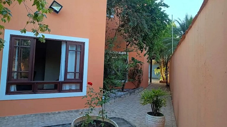 Sua Base em Paraty: Piscina e Churrasqueira