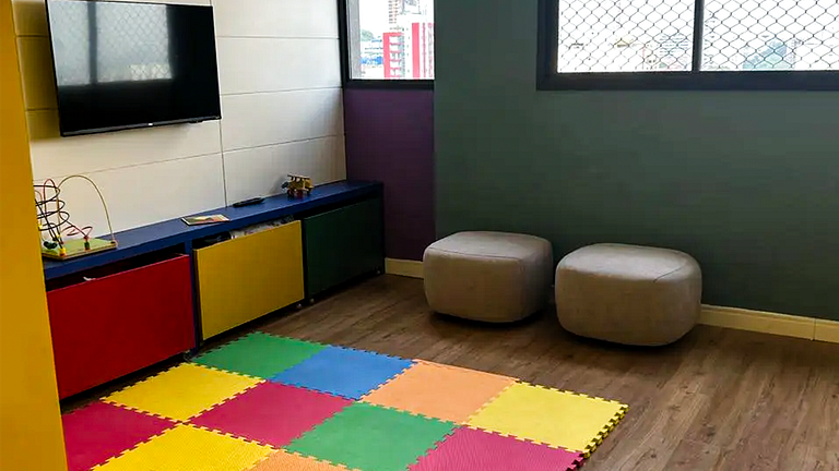 Apartamento com Piscina e Academia Compartilhados