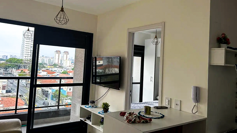 Apartamento com Piscina e Academia Compartilhados