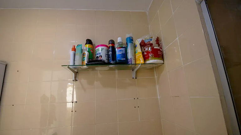 Apto 2Q com Piscina e Acesso Exclusivo à Praia