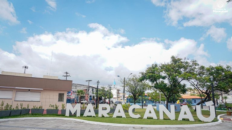 Maracanaú: Apto 2Q com Wi-Fi e Estacionamento
