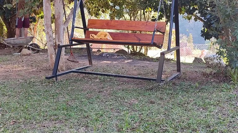 Chácara até 20 pessoas: Piscina e Churrasqueira.