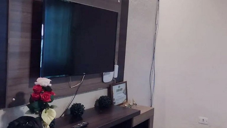 Chácara até 20 pessoas: Piscina e Churrasqueira.