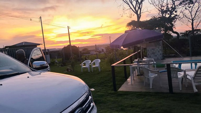 Refúgio em Formiga: Piscina e Churrasqueira