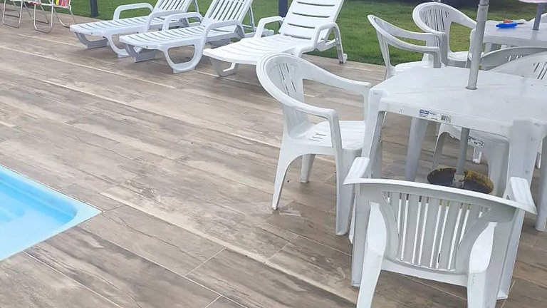 Refúgio em Formiga: Piscina e Churrasqueira