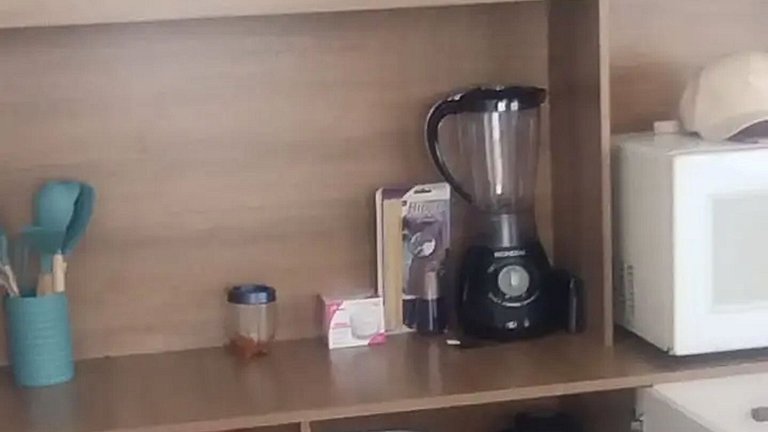 Itanhanhém : Casa com Piscina e Churrasqueira