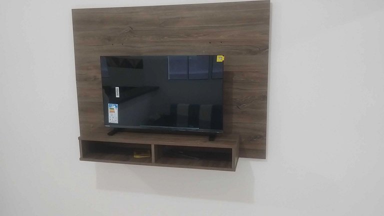 Itanhanhém : Casa com Piscina e Churrasqueira