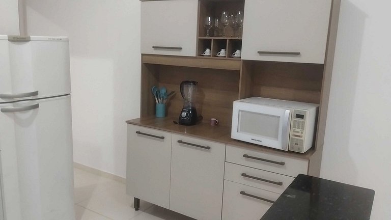 Itanhanhém : Casa com Piscina e Churrasqueira