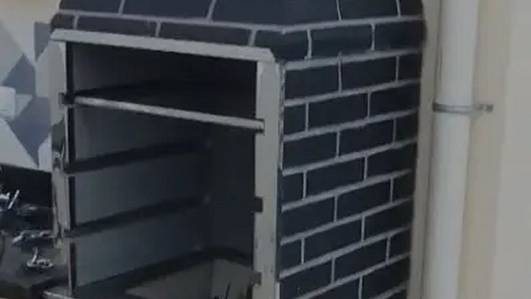 Itanhanhém : Casa com Piscina e Churrasqueira