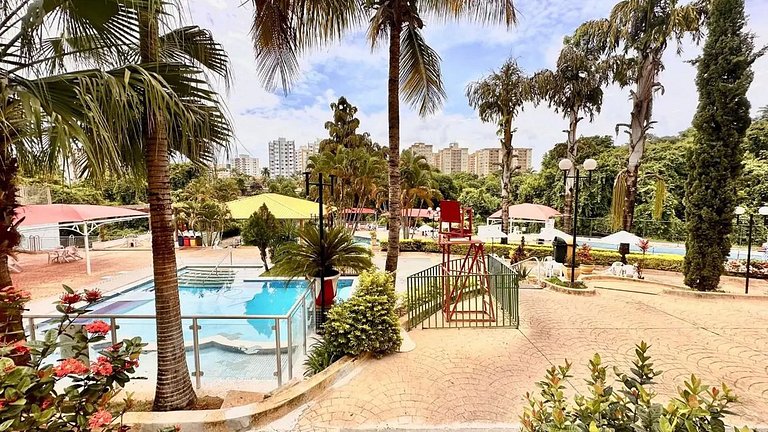 Caldas Novas: Apto Resort c/ 7 Piscinas 7 Pessoas