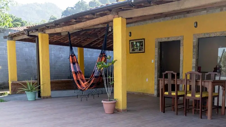 Casa para 8 Pessoas com Piscina e Churrasqueira