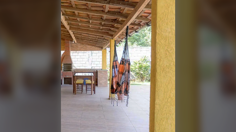 Casa para 8 Pessoas com Piscina e Churrasqueira