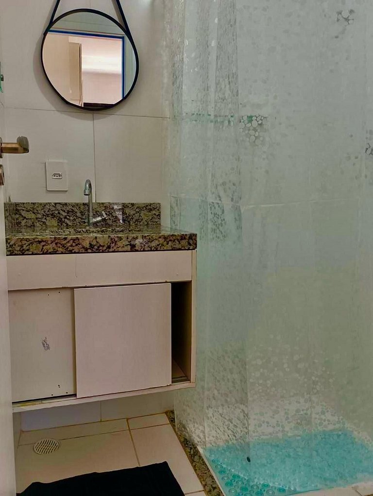 Apartamento com Piscina e Academia Compartilhados