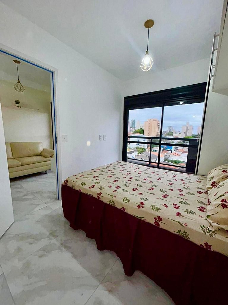 Apartamento com Piscina e Academia Compartilhados