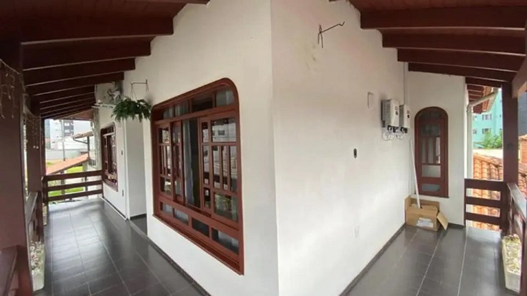 Jaraguá do Sul : Casa Piscina e Churrasqueira