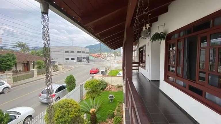 Jaraguá do Sul : Casa Piscina e Churrasqueira